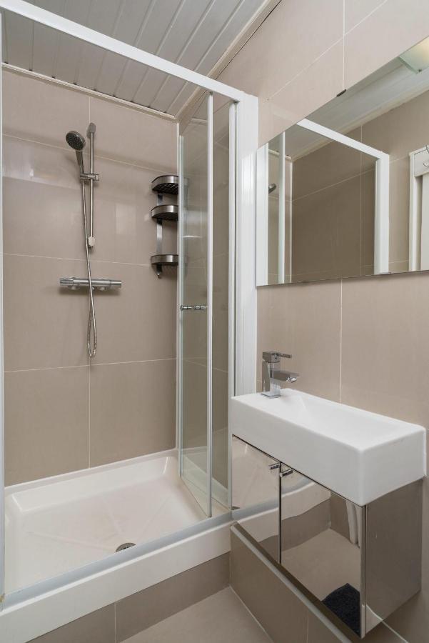 Kensington Nest Serviced Town House London Eksteriør billede