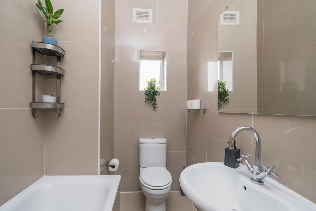 Kensington Nest Serviced Town House London Eksteriør billede